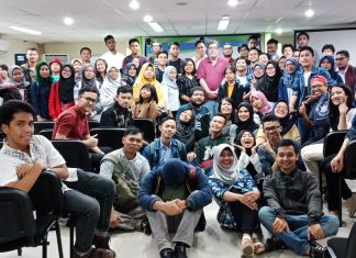 Belajar Bahasa Indonesia bagi orang asing, sesulit apakah ?