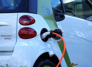 KELEBIHAN DAN KEKURANGAN MOBIL LISTRIK YANG HARUS DIKETAHUI mobil listrik