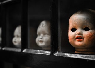 Sempat Viral Dikalangan Selebriti, Sebenernya Apa Itu Boneka Arwah (Spirit Doll)?